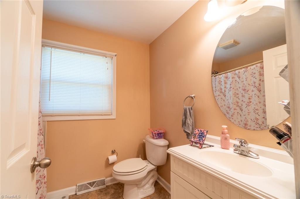 673 Deadmon Road Mocksville, NC 27028 - Photo 21 of 33 Gallery Image 21