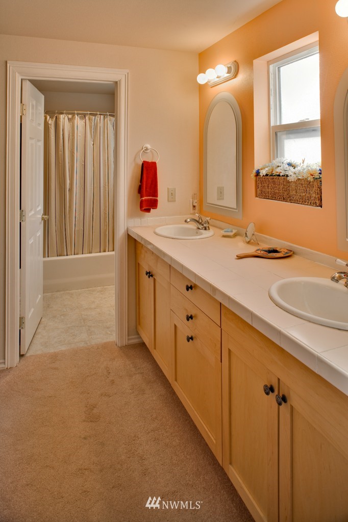 8001 Comox Road Birch Bay, WA 98230 - Photo 11 of 25 Gallery Image 11