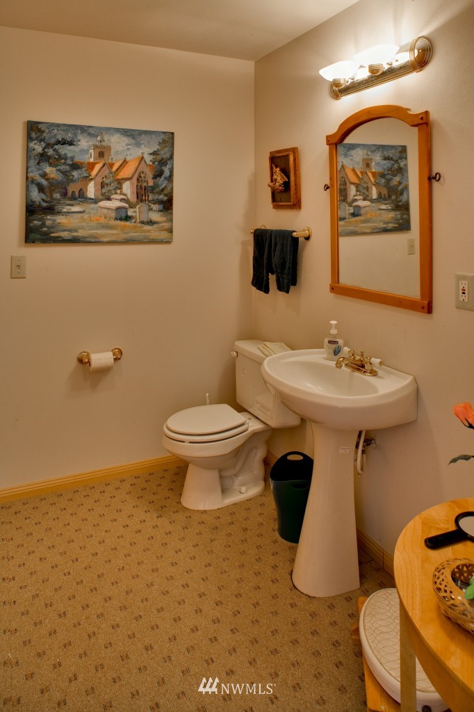 8001 Comox Road Birch Bay, WA 98230 - Photo 13 of 25 Gallery Image 13