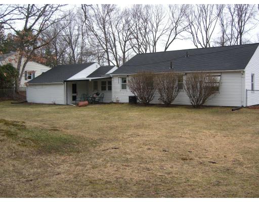 885 South Branch Parkway Springfield, MA 01118 - Photo 4 of 20 Gallery Image 4