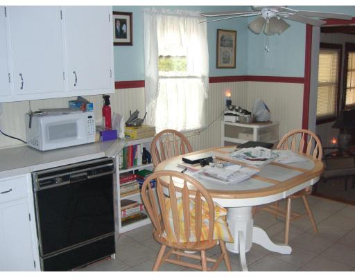 885 South Branch Parkway Springfield, MA 01118 - Photo 8 of 20 Gallery Image 8