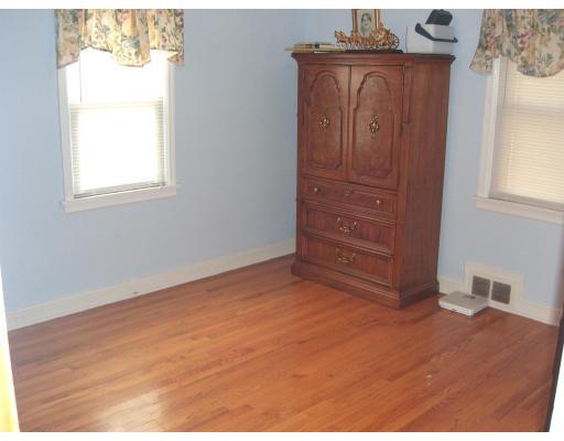 885 South Branch Parkway Springfield, MA 01118 - Photo 10 of 20 Gallery Image 10