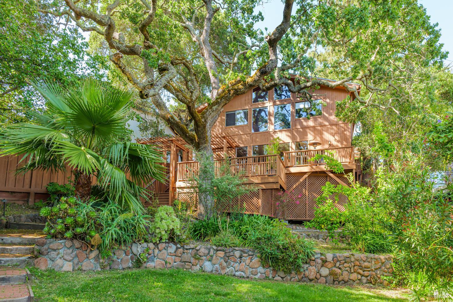 21 Woods Street San Rafael, CA 94901 - Photo 1 of 33