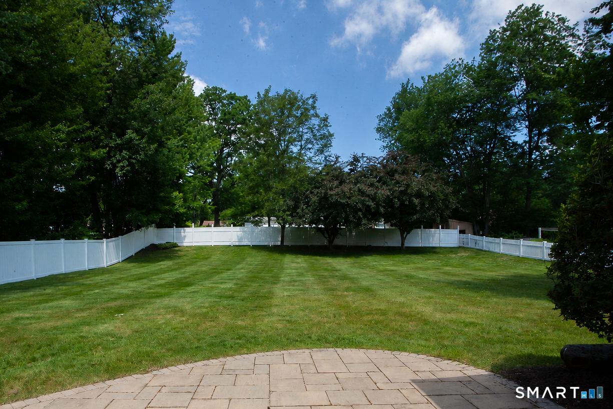 10 Harlan Road Farmington, CT 06032 - Photo 23 of 25