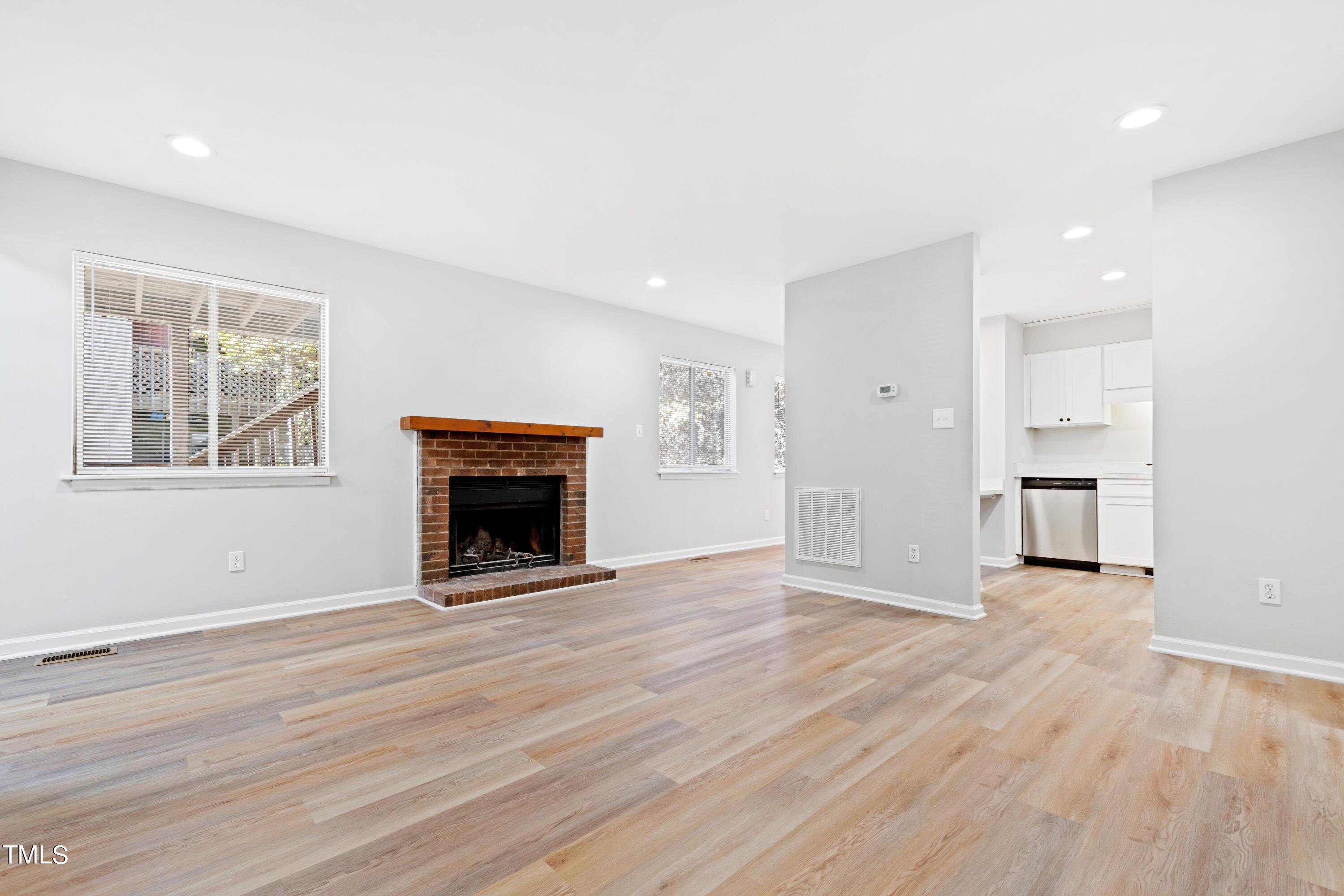 5325 Wayne Street Raleigh, NC 27606 - Photo 4 of 49 Unit A Living Rm