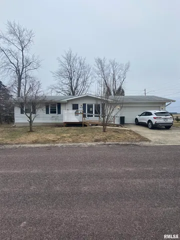 $159,900 | 413 Columbian Drive, South Jacksonville, IL 62650