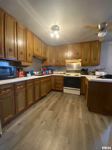 $159,900 | 413 Columbian Drive, South Jacksonville, IL 62650