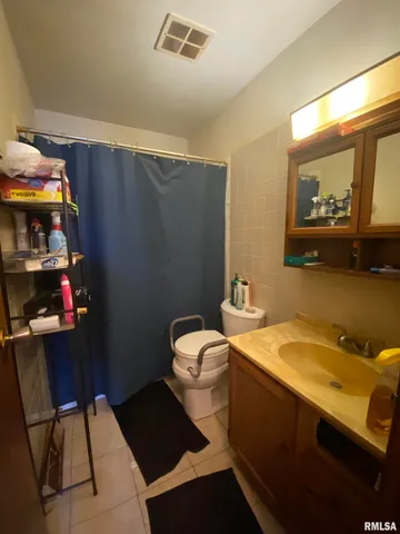 $159,900 | 413 Columbian Drive, South Jacksonville, IL 62650