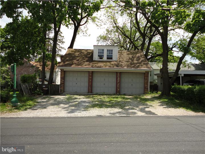 7558 Ridge Avenue Philadelphia, PA 19128 - Photo 23 of 25 Garage