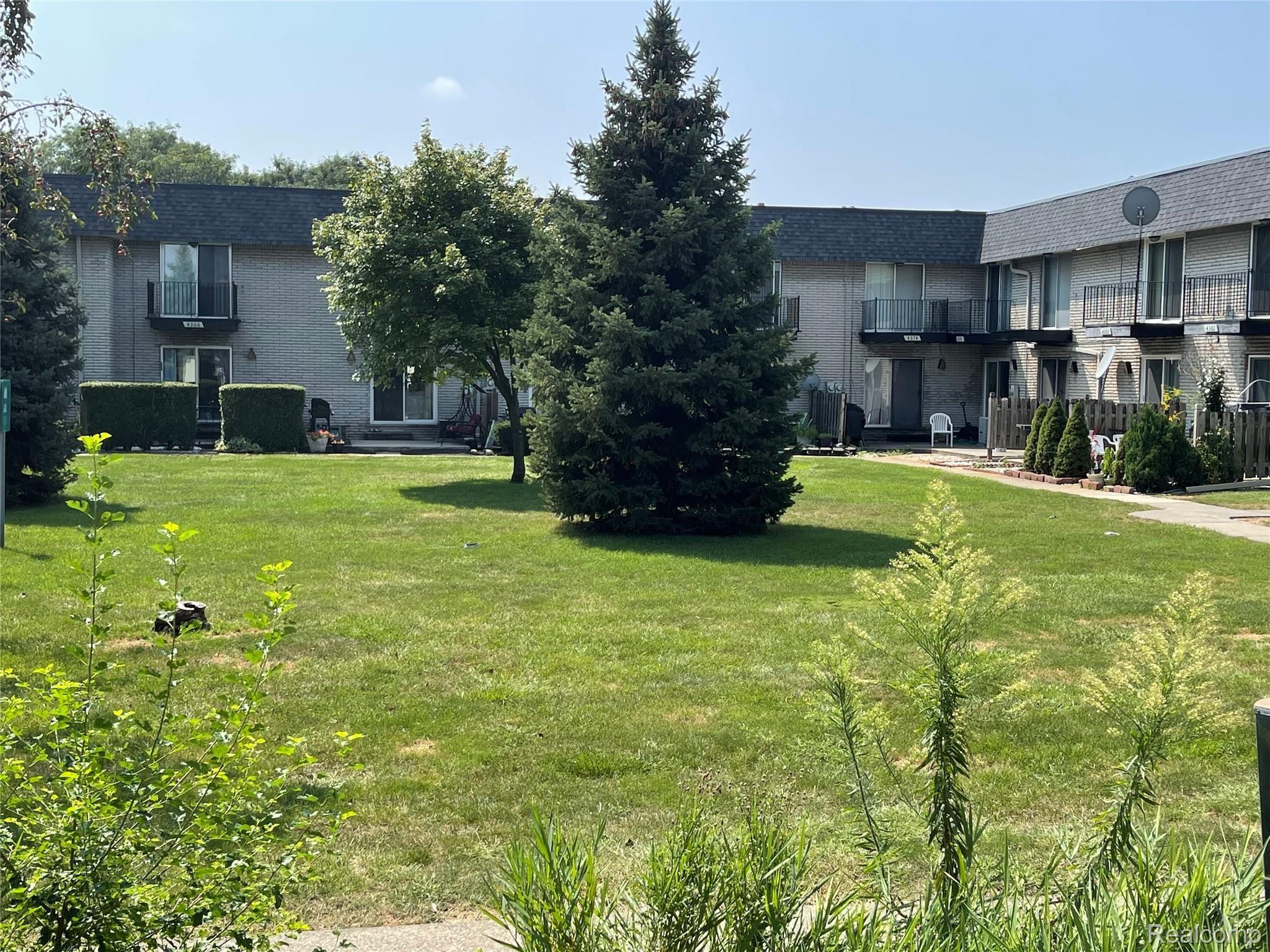 4310 15 Mile Road Sterling Heights, MI 48310 - Photo 47 of 49 6D1505FF-F9B2-4F1B-A7EF-2D9C59C8B1A6.jpeg