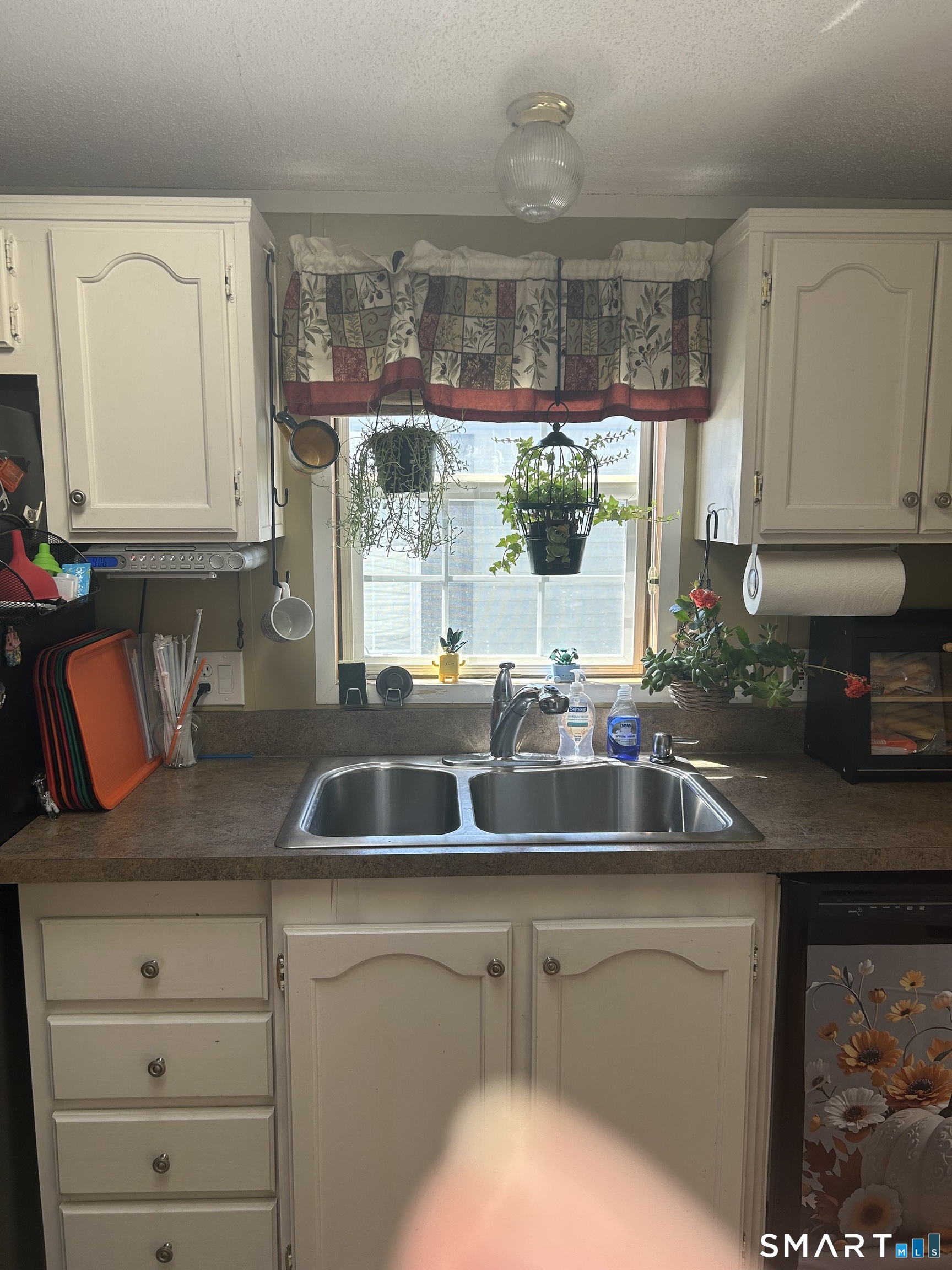 1012 Old Colony Road Meriden, CT 06451 - Photo 4 of 18