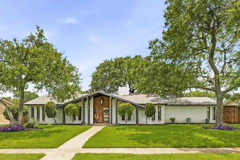 $775,000 | 3850 Boca Bay Drive, Dallas, TX 75244