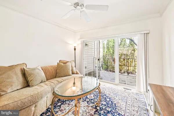$595,000 | 8856 Ashgrove House Lane, Unit 102, Vienna, VA 22182