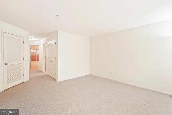 $595,000 | 8856 Ashgrove House Lane, Unit 102, Vienna, VA 22182