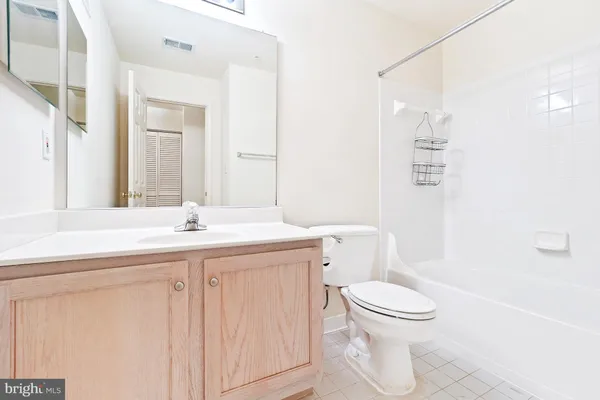 $595,000 | 8856 Ashgrove House Lane, Unit 102, Vienna, VA 22182