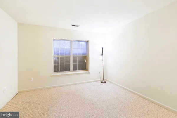 $595,000 | 8856 Ashgrove House Lane, Unit 102, Vienna, VA 22182