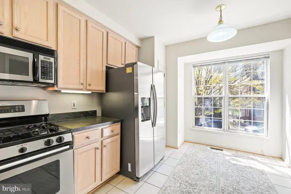 $595,000 | 8856 Ashgrove House Lane, Unit 102, Vienna, VA 22182