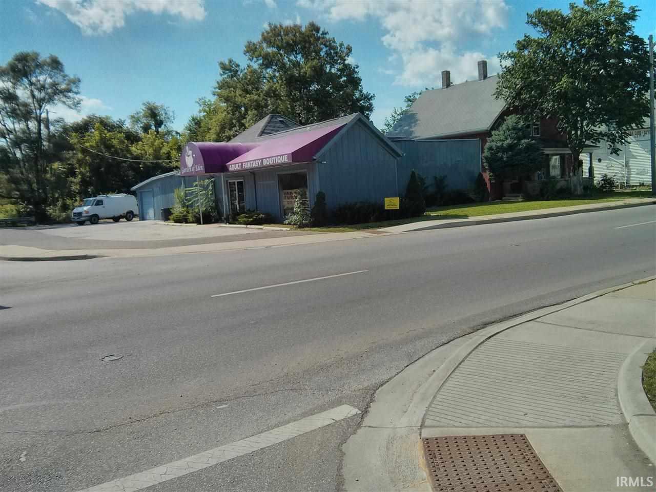 756 South Walnut Street Bloomington, IN 47401 - Photo 3 of 5