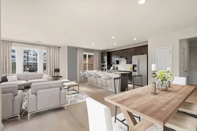 $883,920 | 320 Martins Landing, Unit 406, North Reading, MA 01864