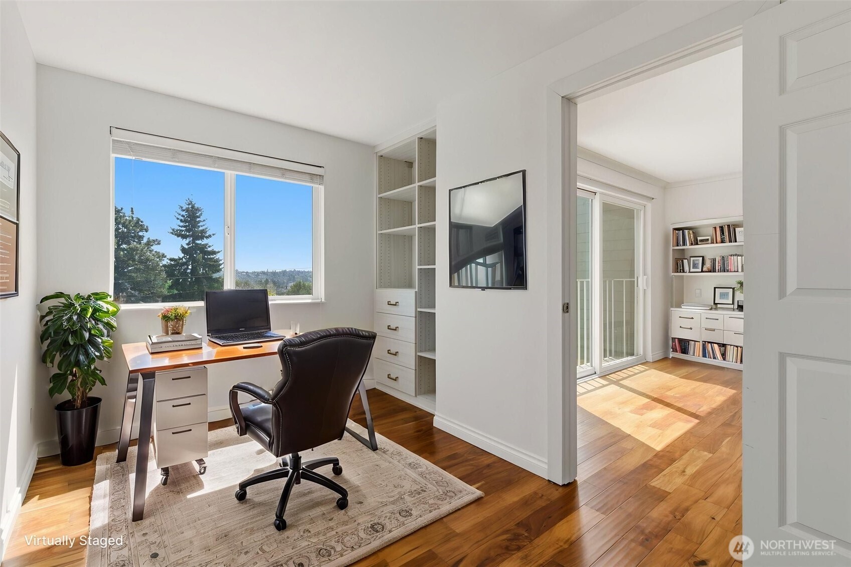 800 North Allen Place, Unit 401 Seattle, WA 98103 - Photo 17 of 32