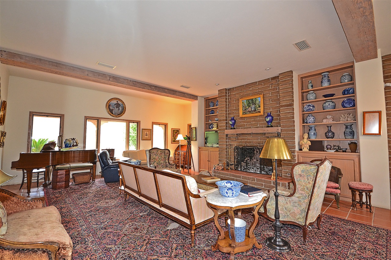 36880 Magee Road Pala, CA 92059 - Photo 12 of 25 GREAT ROOM.