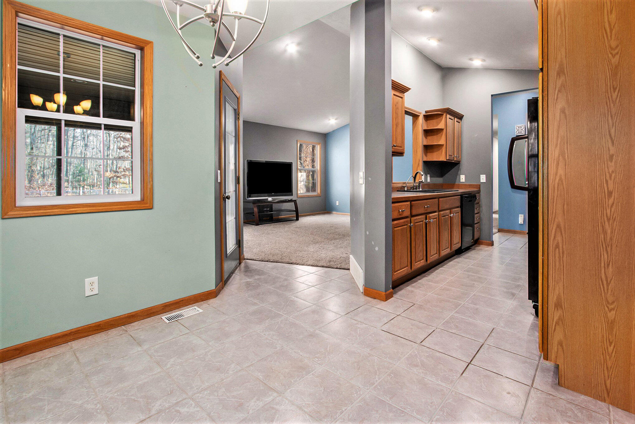 1790 Simonelli Road Muskegon, MI 49445 - Photo 8 of 50 Dining