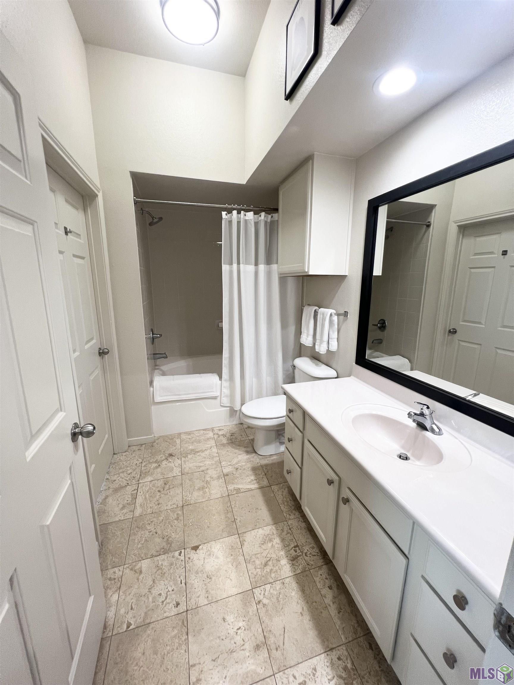 6765 Corporate Boulevard, Unit 1305 Baton Rouge, LA 70809 - Photo 8 of 11