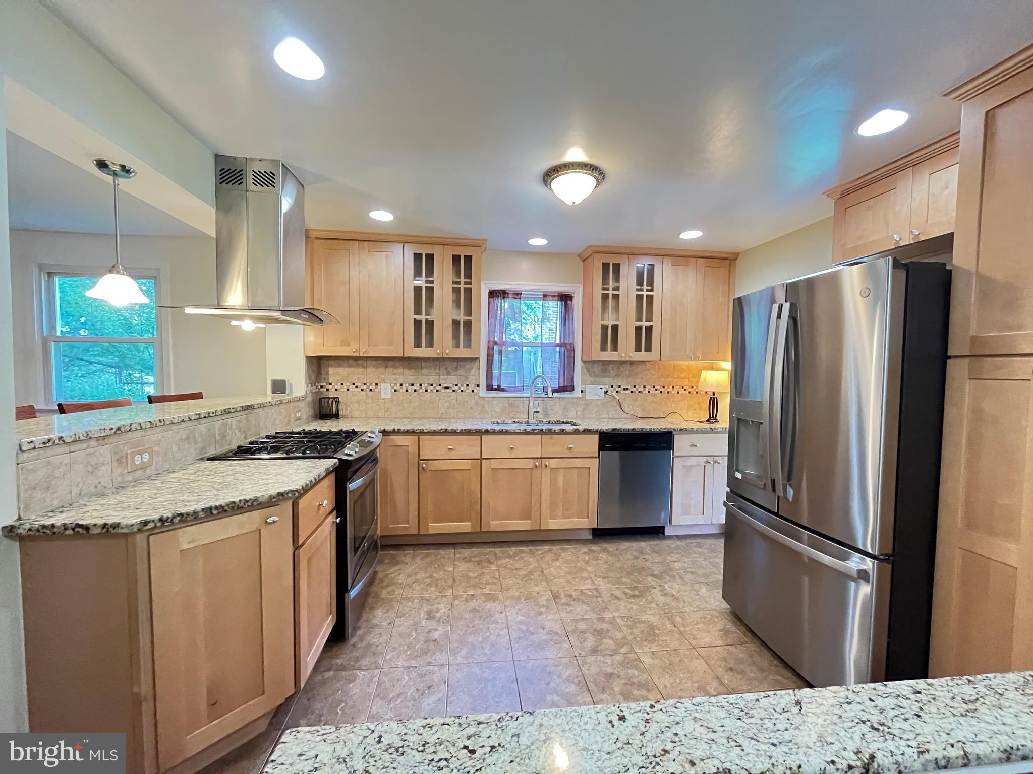 11836 Huggins Drive Silver Spring, MD 20902 - Photo 23 of 52 Gleaming New Kitchen