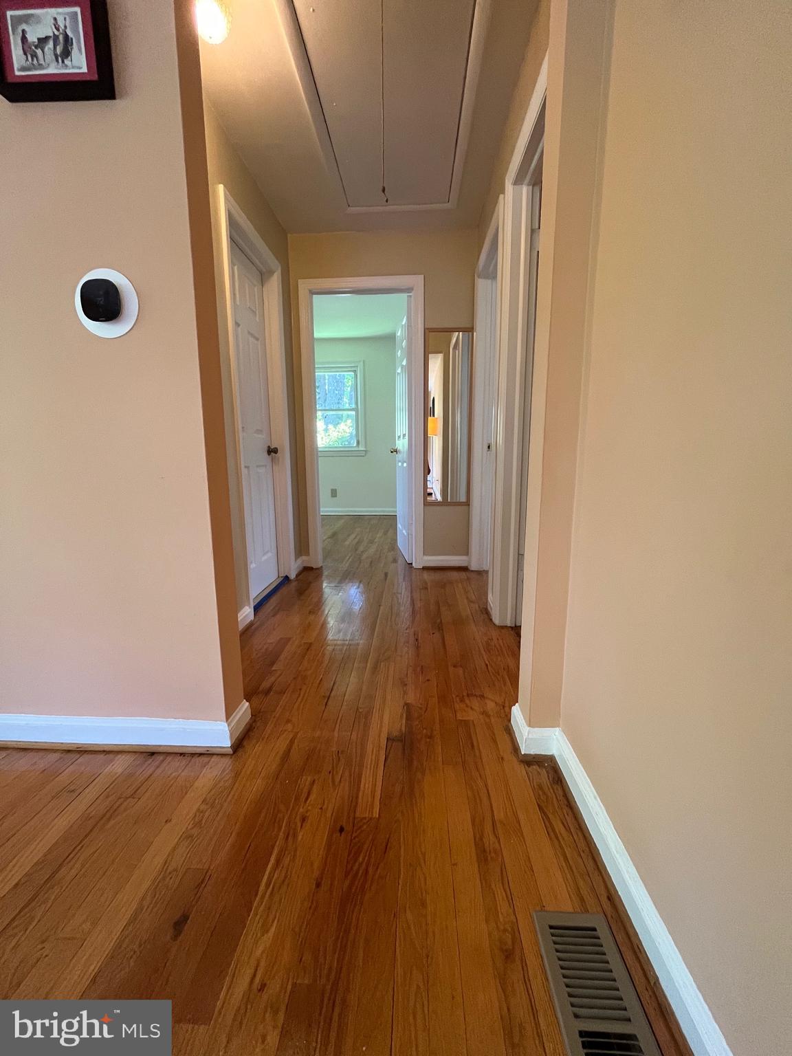 11836 Huggins Drive Silver Spring, MD 20902 - Photo 43 of 52 Hallway