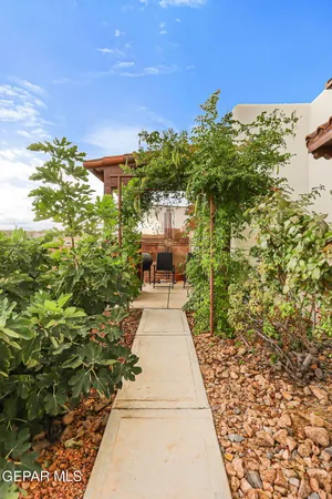 $690,000 | 5890 Quesenberry Lane, Las Cruces, NM 88007
