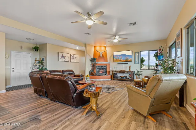 $690,000 | 5890 Quesenberry Lane, Las Cruces, NM 88007