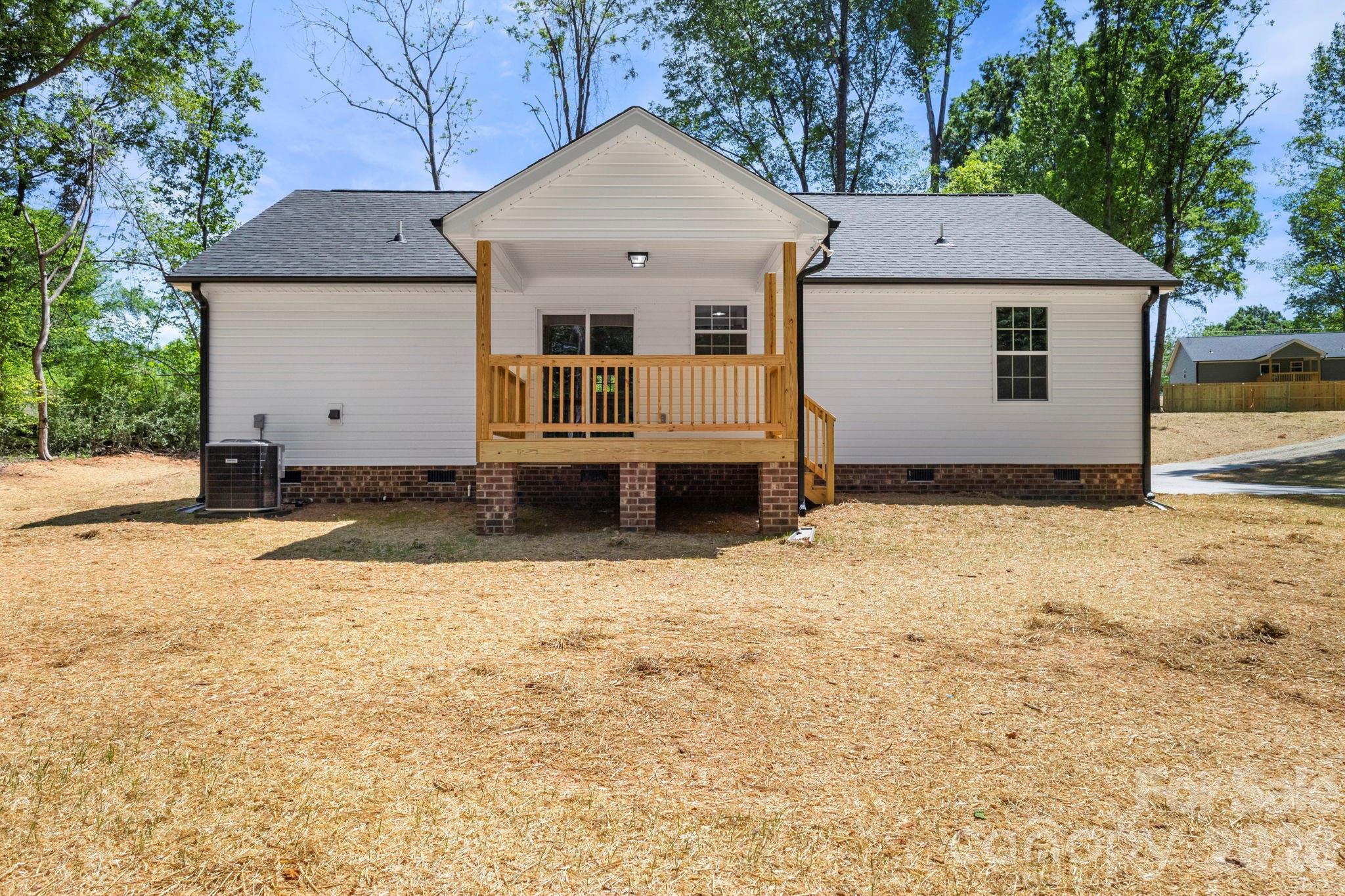 326 Sharon Road York, SC 29745 - Photo 36 of 39 Gallery Image 36