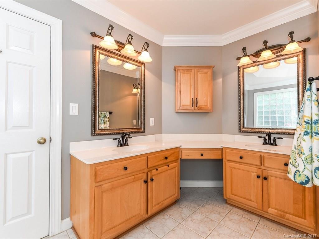 3113 Quiet Cove Tega Cay, SC 29708 - Photo 12 of 24 Gallery Image 12