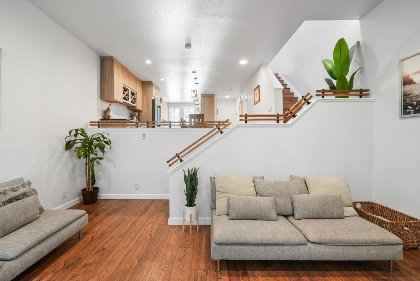 252 Bay Vista Circle Sausalito, CA 94965 - Photo 11 of 35 a living room with furniture and wooden floor