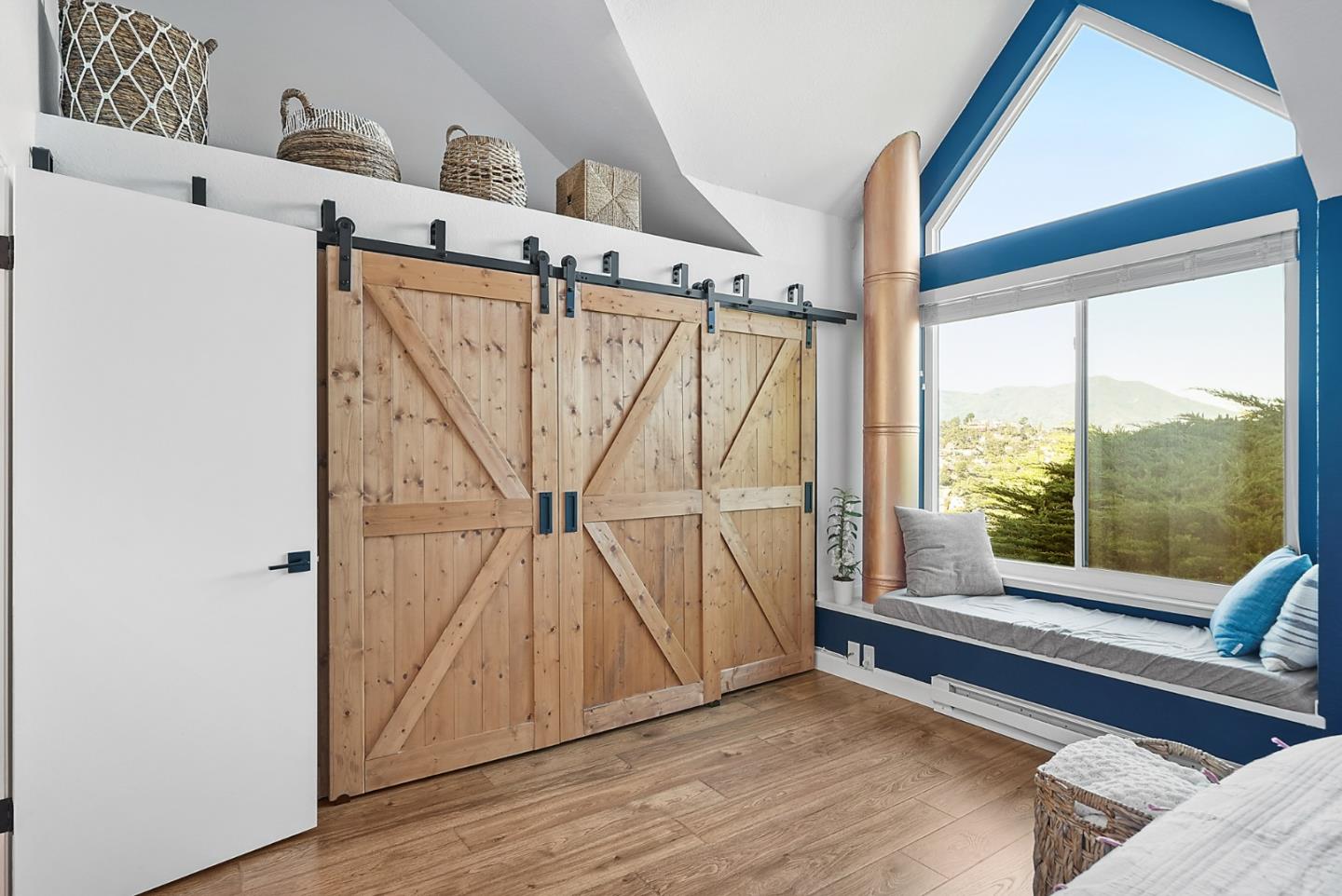 252 Bay Vista Circle Sausalito, CA 94965 - Photo 21 of 35 a view of a room with window and wooden floor
