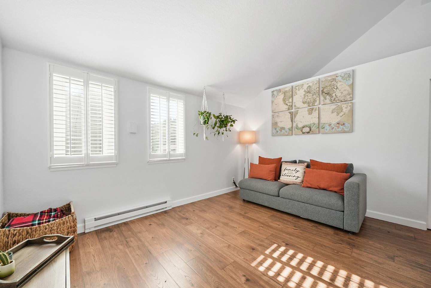 252 Bay Vista Circle Sausalito, CA 94965 - Photo 23 of 35 a living room with furniture and a window