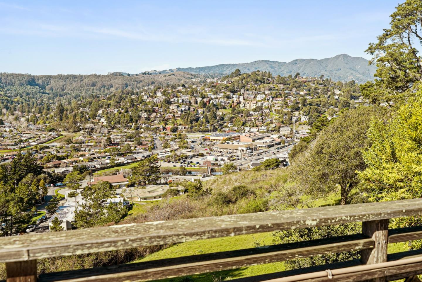 252 Bay Vista Circle Sausalito, CA 94965 - Photo 31 of 35 a view of a city