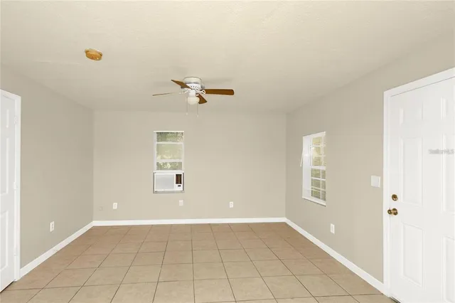$295,000 | 430 South Parsons Avenue, Deland, FL 32720