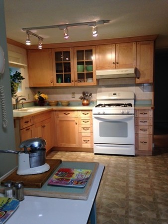 25 Seaview Road Bourne, MA 02562 - Photo 2 of 20 Gallery Image 2