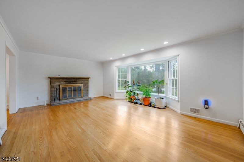 638 River Road Chatham, NJ 07928 - Photo 5 of 30