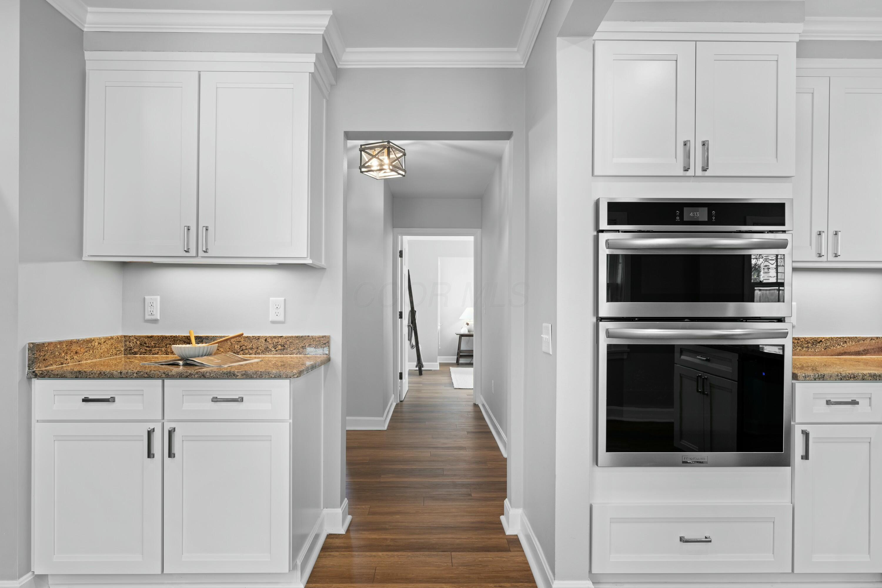 2597 York Road Upper Arlington, OH 43221 - Photo 19 of 71 Kitchen
