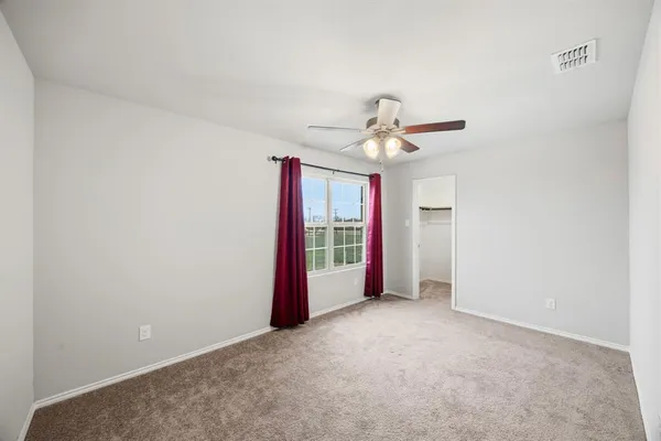 $2,300 | 1305 Benwick Drive, Van Alstyne, TX 75495