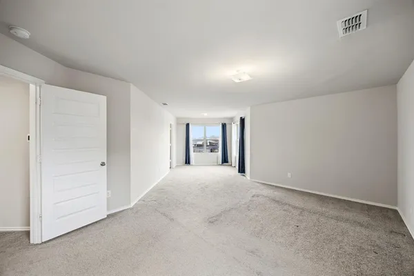 $2,300 | 1305 Benwick Drive, Van Alstyne, TX 75495