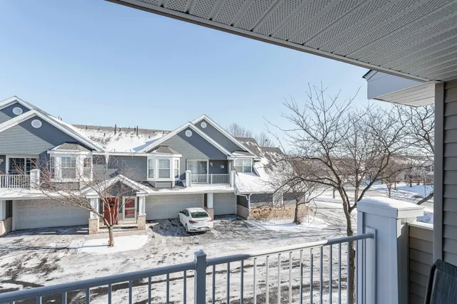 $345,000 | 3282 Stonecreek Drive, Madison, WI 53719