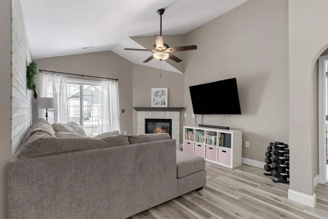 $345,000 | 3282 Stonecreek Drive, Madison, WI 53719