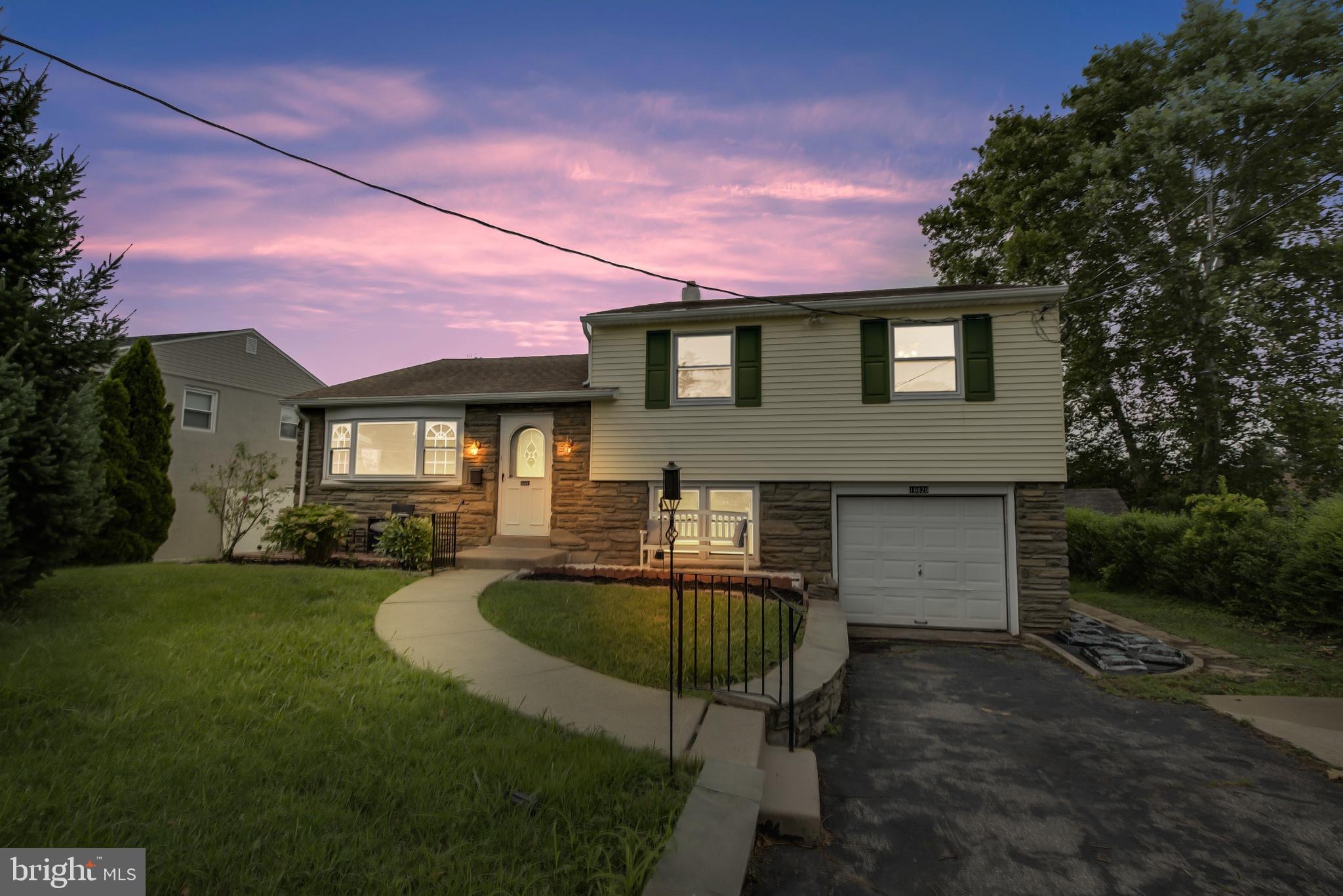 10829 Knights Road Philadelphia, PA 19154 - Photo 1 of 31