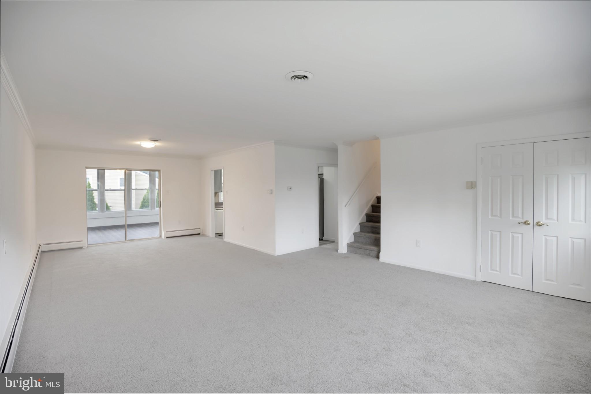 10829 Knights Road Philadelphia, PA 19154 - Photo 14 of 31