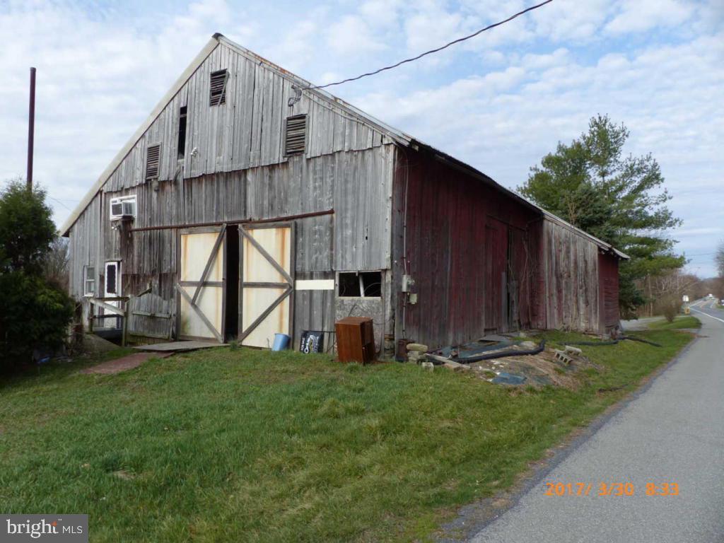 2439 River Road Bainbridge, PA 17502 - Photo 2 of 10 Gallery Image 2