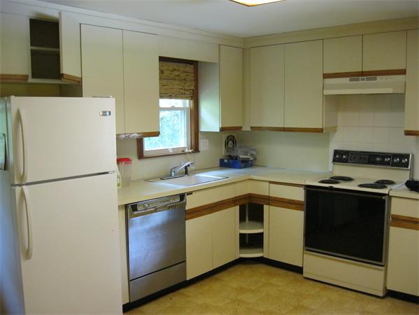 10 Smith Road Randolph, MA 02368 - Photo 2 of 4 Gallery Image 2