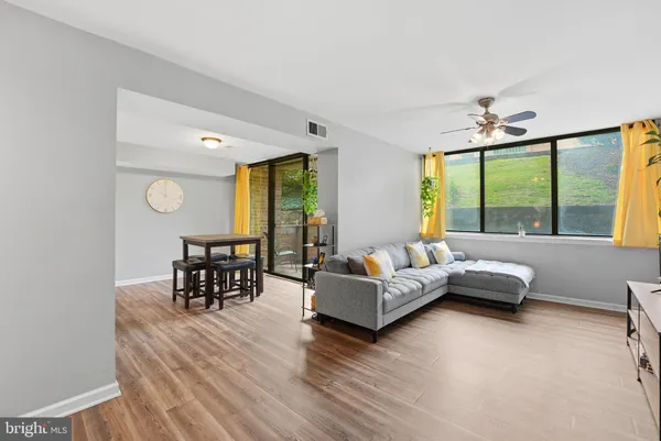 $215,000 | 501 North Armistead Street, Unit T3, Alexandria, VA 22312